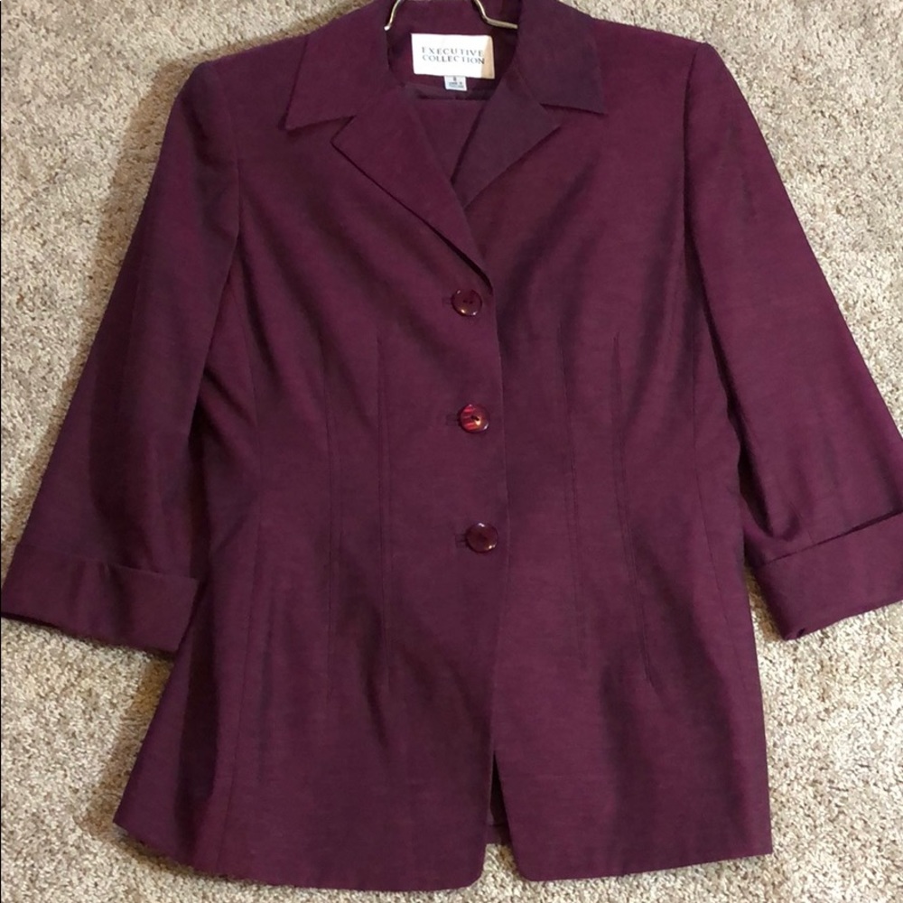 Women’s Maroon Suit Jacket/Skirt set, size 8